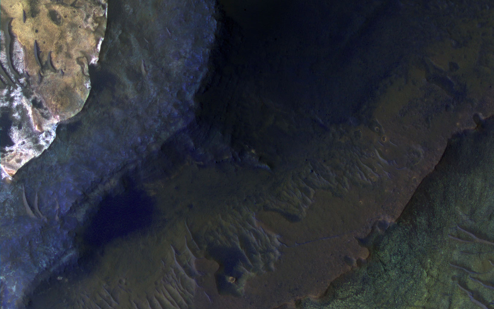 Capri Chasma regionen i Valis Marineris kløfterne