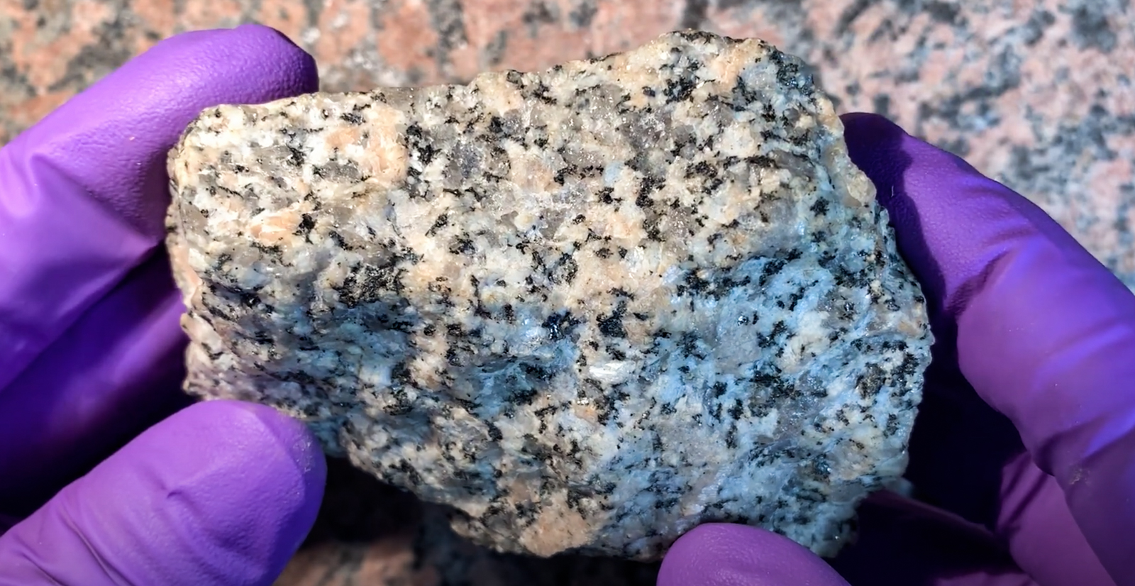 Student Project: Describe Rocks Like a NASA Scientist