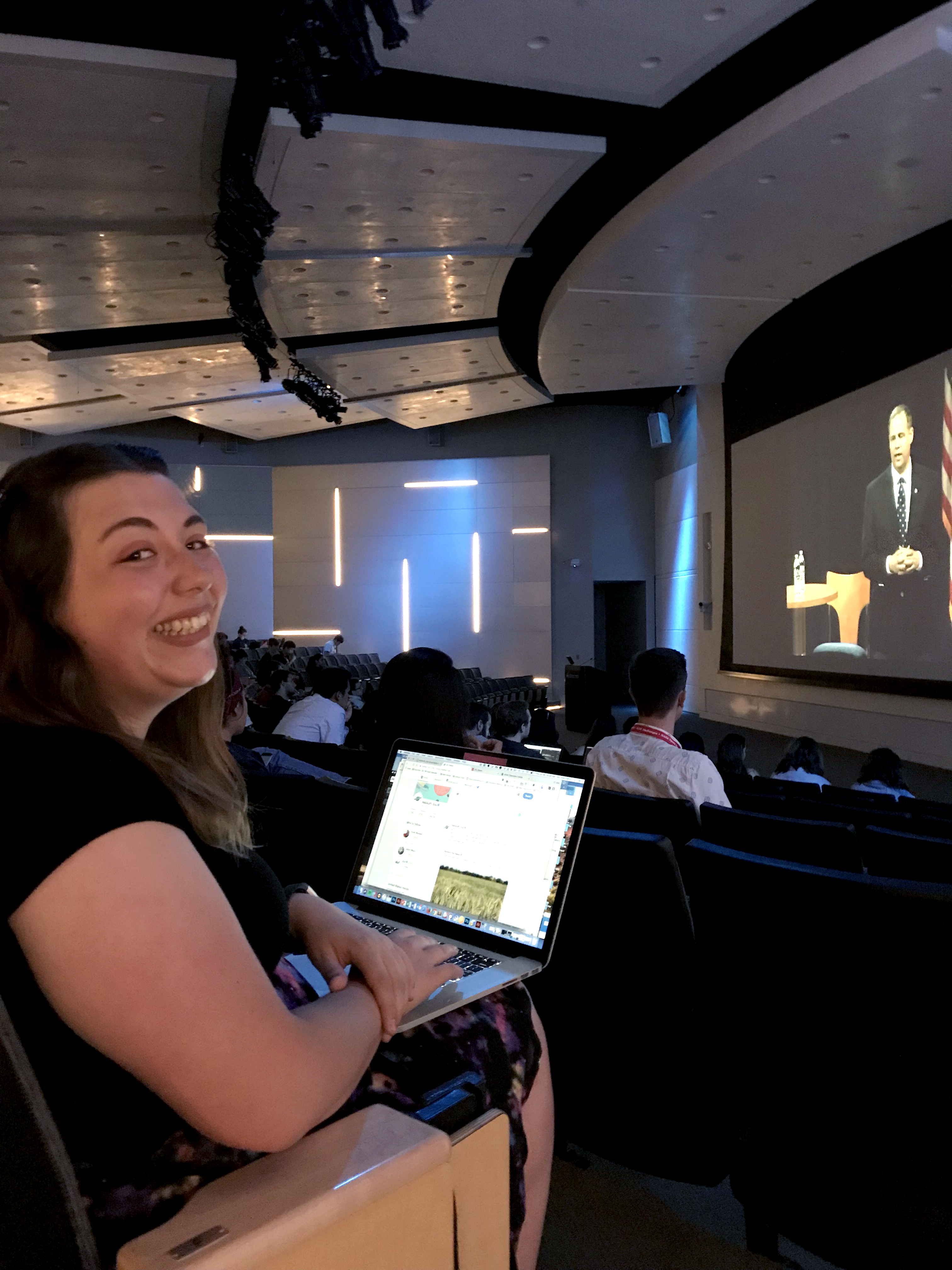 JPL intern Maya Yanez live tweets from the JPL Watch Party for NASA's Internships Town Hall with Administrator Jim Bridenstine
