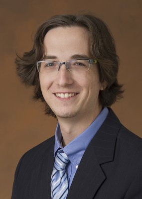 A profile photo of Dr. Scott N Roberts