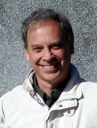A profile photo of David Diner