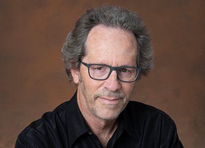 A profile photo of Robert Treuhaft