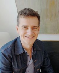 A profile photo of Olivier Dore