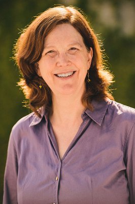 A profile photo of Cathleen Jones