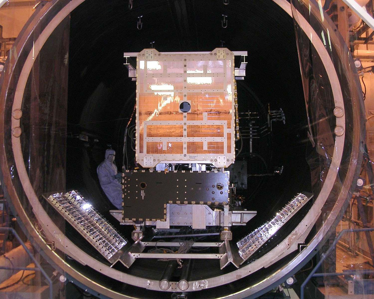 Space Images | Dawn Spacecraft in Thermal Vacuum Chamber1280 x 1024