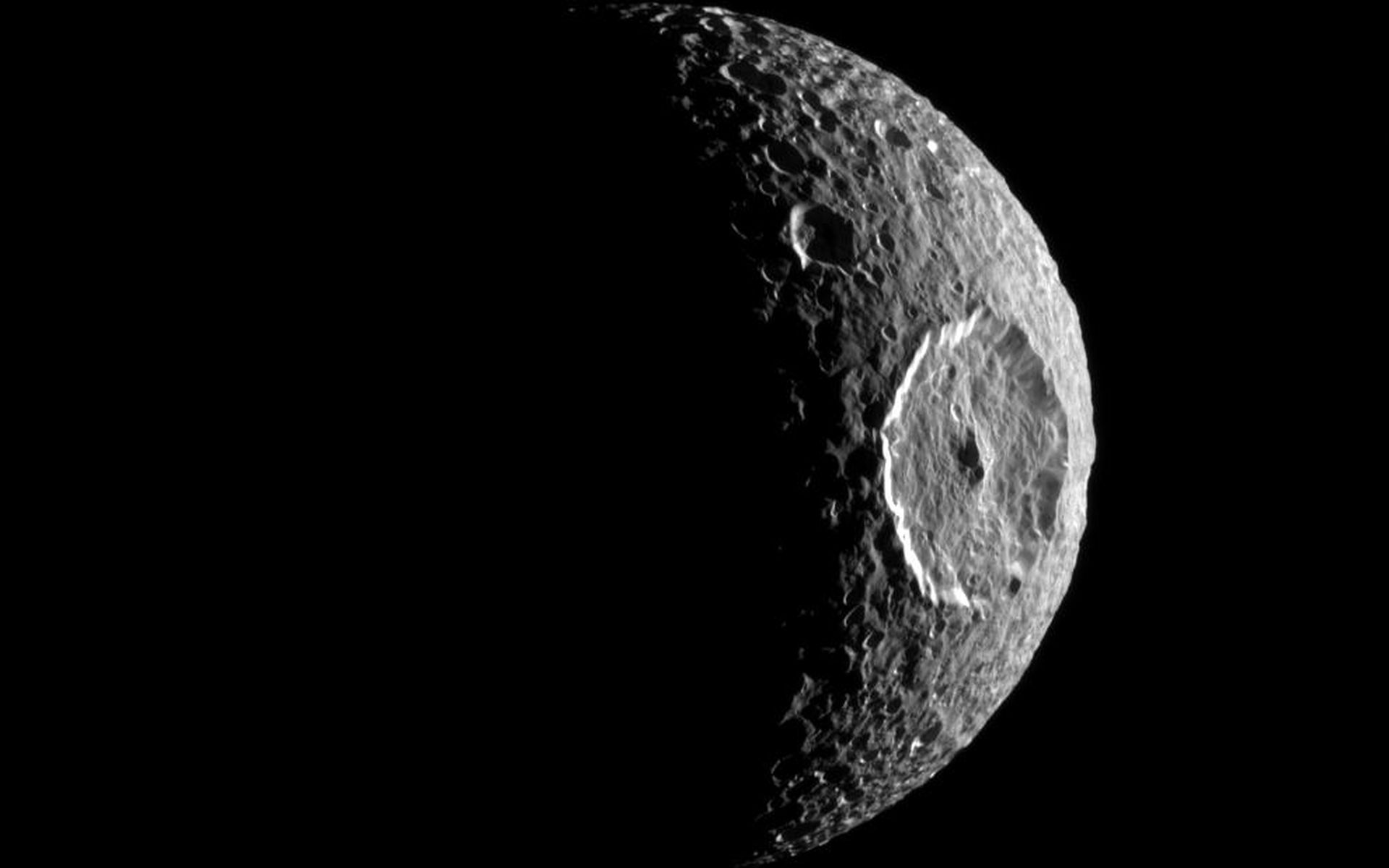 Space Images | An Eye on Mimas