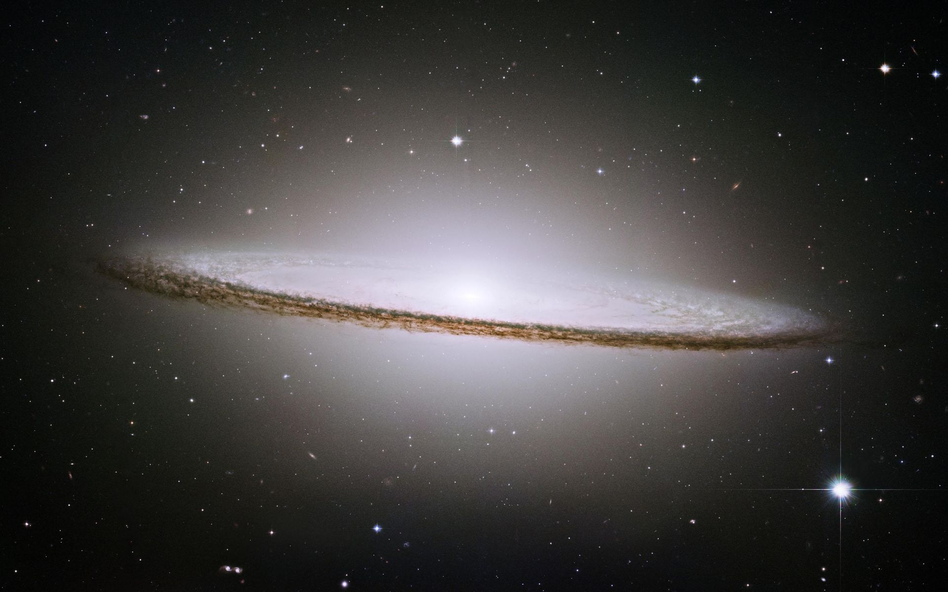 Space Images Hubble Spies Spectacular Sombrero
